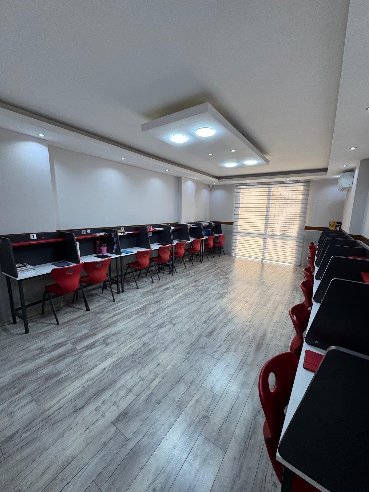 Payas Falez Kütüphane çalışma alanı